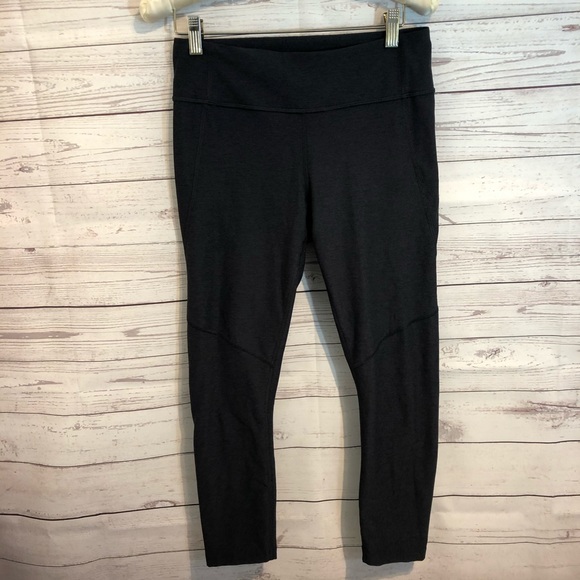 Outdoor Voices Warm Up crop leggings - Picture 2 of 6